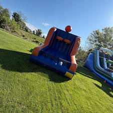 Bounce-Houses-Combos-Water-Slides-Inflatable-Sport-Games-and-More-in-Parkville-Maryland 1